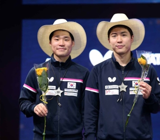 장우진-김종훈, 세계탁구선수권 첫 은메달... 한국 남자복식 최초
